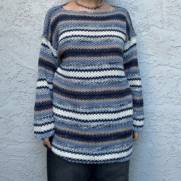 Vintage Oversized Knit Sweater - Picture 2 of 8